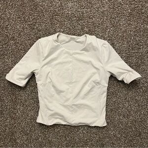 Lululemon t shirt